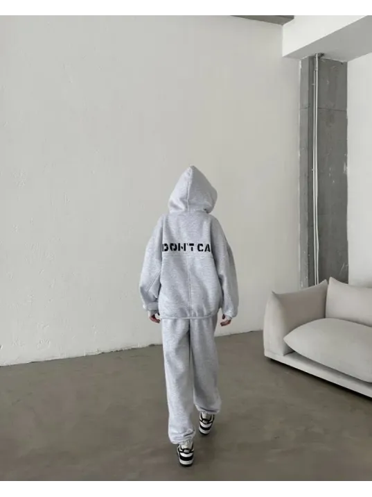 Nakış İşlemeli Üç İplik Sweat Takım- Gri Nakış İşlemeli Üç İplik Sweat Takım- Gri