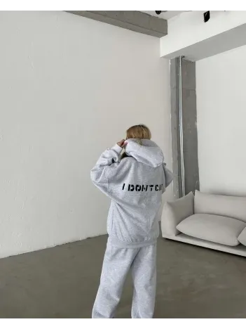 Nakış İşlemeli Üç İplik Sweat Takım- Gri Nakış İşlemeli Üç İplik Sweat Takım- Gri