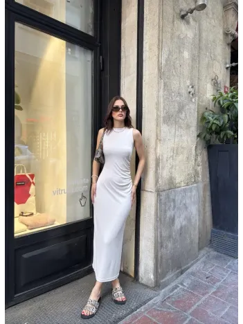Osy Modal Yumuşak Dokulu Kumaş Bisiklet Yaka Sıfır Kolsuz Yırtmaçlı Uzun Elbise - Beyaz Osy Modal Yumuşak Dokulu Kumaş Bisiklet Yaka Sıfır Kolsuz Yırtmaçlı Uzun Elbise - Beyaz