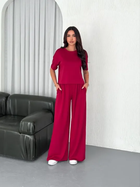 Osy Modal Yumuşak Dokulu Kumaş Bisiklet Yaka T-shirt Bol paça Pantalon ikili Takım -Bordo Osy Modal Yumuşak Dokulu Kumaş Bisiklet Yaka T-shirt Bol paça Pantalon ikili Takım -Bordo