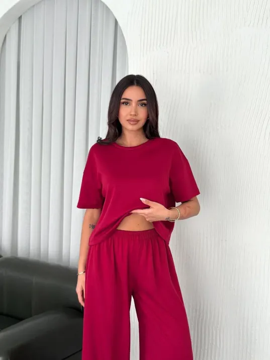 Osy Modal Yumuşak Dokulu Kumaş Bisiklet Yaka T-shirt Bol paça Pantalon ikili Takım -Bordo Osy Modal Yumuşak Dokulu Kumaş Bisiklet Yaka T-shirt Bol paça Pantalon ikili Takım -Bordo