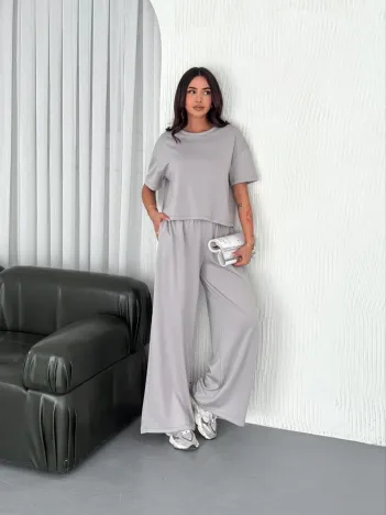 Osy Modal Yumuşak Dokulu Kumaş Bisiklet Yaka T-shirt Bol paça Pantalon ikili Takım - Boyalı Gri Osy Modal Yumuşak Dokulu Kumaş Bisiklet Yaka T-shirt Bol paça Pantalon ikili Takım - Boyalı Gri