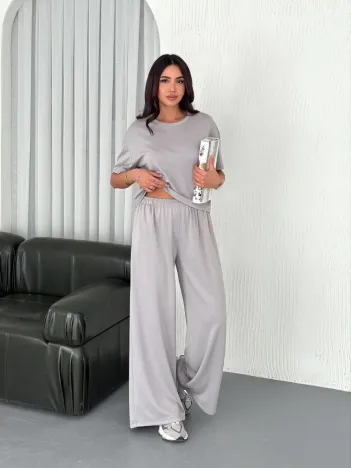 Osy Modal Yumuşak Dokulu Kumaş Bisiklet Yaka T-shirt Bol paça Pantalon ikili Takım - Boyalı Gri Osy Modal Yumuşak Dokulu Kumaş Bisiklet Yaka T-shirt Bol paça Pantalon ikili Takım - Boyalı Gri