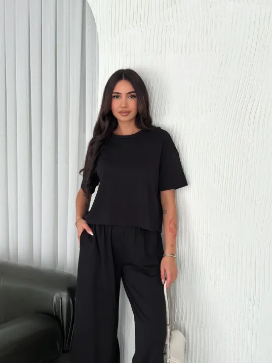 Osy Modal Yumuşak Dokulu Kumaş Bisiklet Yaka T-shirt Bol paça Pantalon ikili Takım -Siyah Osy Modal Yumuşak Dokulu Kumaş Bisiklet Yaka T-shirt Bol paça Pantalon ikili Takım -Siyah