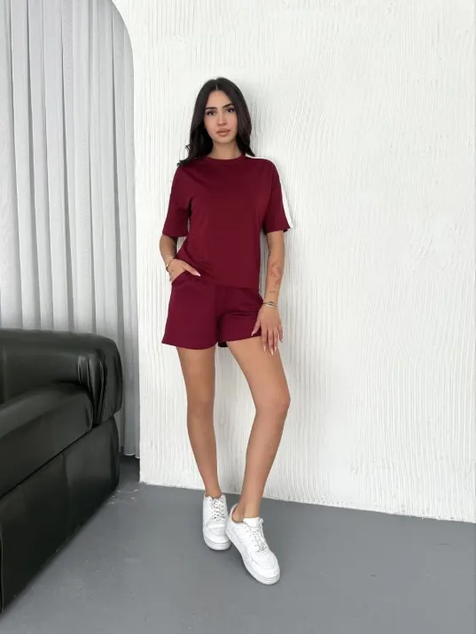 Osy Modal yumuşak dokulu Kumaş Kadın Parçalı Bisiklet Yaka T-shirt Kısa Şort İkili Takım - Bordo Osy Modal yumuşak dokulu Kumaş Kadın Parçalı Bisiklet Yaka T-shirt Kısa Şort İkili Takım - Bordo