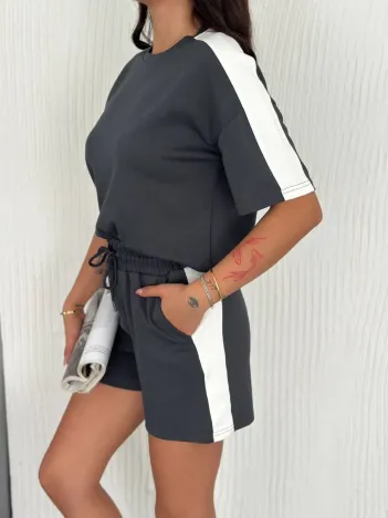 Osy Modal yumuşak dokulu Kumaş Kadın Parçalı Bisiklet Yaka T-shirt Kısa Şort İkili Takım - Antrasit Osy Modal yumuşak dokulu Kumaş Kadın Parçalı Bisiklet Yaka T-shirt Kısa Şort İkili Takım - Antrasit