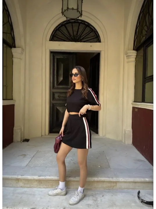 Osy Modal yumuşak dokulu Kumaş Kadın Parçalı Bisiklet Yaka T-shirt Mini Şortlu Etek İkili Takım - Siyah Osy Modal yumuşak dokulu Kumaş Kadın Parçalı Bisiklet Yaka T-shirt Mini Şortlu Etek İkili Takım - Siyah