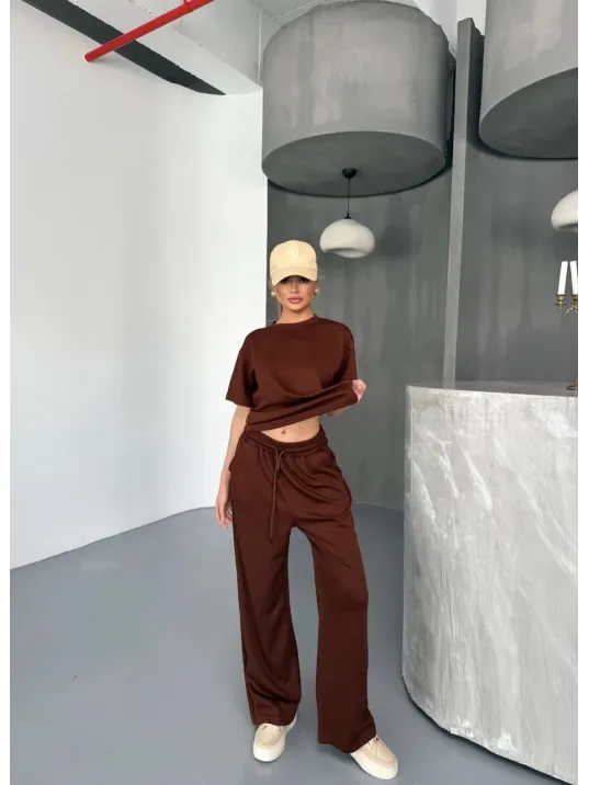 Osy Modal Yumuşak Dokulu Kumaş Kısa Kollu Bluz Rahat Pantalon ikili Takım- Kahverengi Osy Modal Yumuşak Dokulu Kumaş Kısa Kollu Bluz Rahat Pantalon ikili Takım- Kahverengi