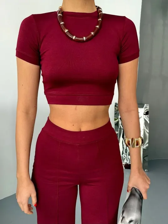 Osy Modal Yumuşak Dokulu Kumaş Kısa Kollu Crop Alt ispanyol Paça Pantalon ikili Takım - Bordo Osy Modal Yumuşak Dokulu Kumaş Kısa Kollu Crop Alt ispanyol Paça Pantalon ikili Takım - Bordo