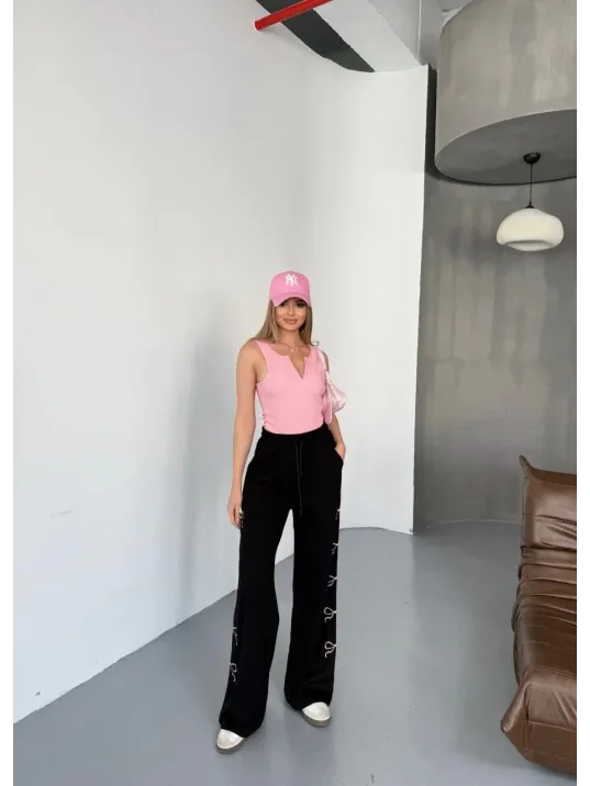 Osy Modal Yumuşak Dokulu Kumaş Nakış işlemeli Rahat Bol Paça Eşofman Pantalon - Siyah Osy Modal Yumuşak Dokulu Kumaş Nakış işlemeli Rahat Bol Paça Eşofman Pantalon - Siyah