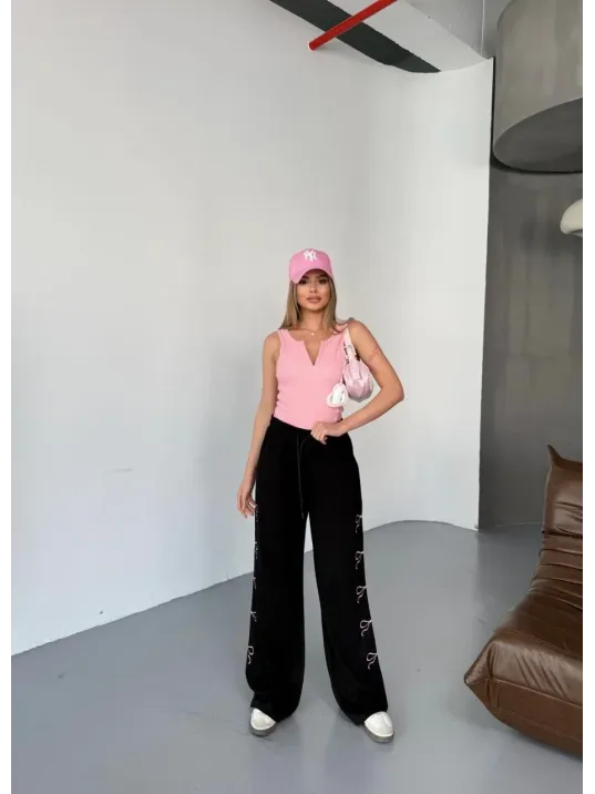 Osy Modal Yumuşak Dokulu Kumaş Nakış işlemeli Rahat Bol Paça Eşofman Pantalon - Siyah Osy Modal Yumuşak Dokulu Kumaş Nakış işlemeli Rahat Bol Paça Eşofman Pantalon - Siyah