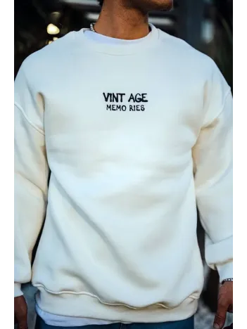 Oversize Bisiklet Yaka Üç İplik Baskılı SweatShirt - Beyaz Oversize Bisiklet Yaka Üç İplik Baskılı SweatShirt - Beyaz