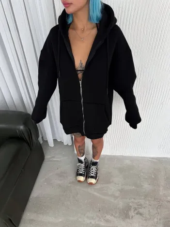 Oversize Tam Fermuarlı Uzun Kol Hırka - Siyah Oversize Tam Fermuarlı Uzun Kol Hırka - Siyah