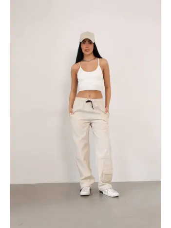 Paraşüt Kumaş Kargo Ceplı Baggy Eşofman- Bej Paraşüt Kumaş Kargo Ceplı Baggy Eşofman- Bej