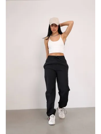 Paraşut Kumaş Paça Cepli Baggy Eşofman - Siyah Paraşut Kumaş Paça Cepli Baggy Eşofman - Siyah