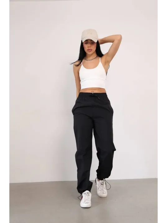 Paraşut Kumaş Paça Cepli Baggy Eşofman - Siyah Paraşut Kumaş Paça Cepli Baggy Eşofman - Siyah