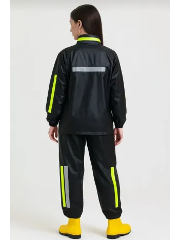 Premium Kadın Motorcu Kurye Yağmurluk Takım Su Geçirmez Pvc Kumaş Reflektörlü Tübitak Onaylı - Siyah Premium Kadın Motorcu Kurye Yağmurluk Takım Su Geçirmez Pvc Kumaş Reflektörlü Tübitak Onaylı - Siyah