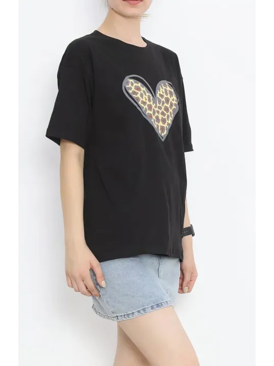 Sevgililer Günü İçin Özel Tasarım Leopar Kalp Baskılı T-shirt - Siyah Sevgililer Günü İçin Özel Tasarım Leopar Kalp Baskılı T-shirt - Siyah