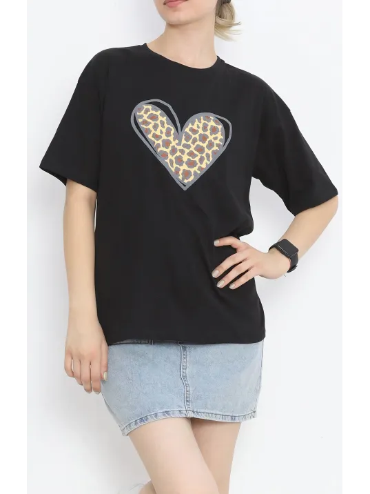 Sevgililer Günü İçin Özel Tasarım Leopar Kalp Baskılı T-shirt - Siyah Sevgililer Günü İçin Özel Tasarım Leopar Kalp Baskılı T-shirt - Siyah