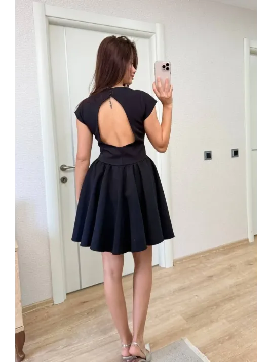 Sırt dekolteli Çan Detaylı Mini Elbise - Siyah Sırt dekolteli Çan Detaylı Mini Elbise - Siyah