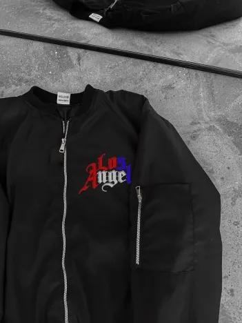 Los Angeles Siyah Bomber Mont – Fermuarlı, Cepli, Kapitone Astarlı, Bahar ve Kış Günlük Kullanım İçin Unisex Ceket- Siyah Los Angeles Siyah Bomber Mont – Fermuarlı, Cepli, Kapitone Astarlı, Bahar ve Kış Günlük Kullanım İçin Unisex Ceket- Siyah