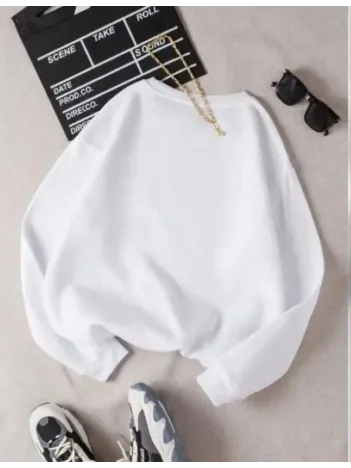 Unisex Üç İplik Biskilet Yaka SweatShirt - Beyaz Unisex Üç İplik Biskilet Yaka SweatShirt - Beyaz