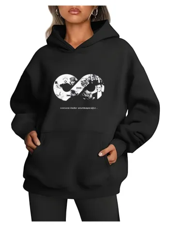 Üç İplik kapüşonlu 10 Kasıma Özel SweatShirt - Siyah Üç İplik kapüşonlu 10 Kasıma Özel SweatShirt - Siyah