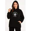 Kadın Kapşonlu Sweatshirt – Üç İplik Şardonlu Kumaş, Oversize Fit, Ön & Arka Baskılı, Kanguru Cepli, Kışlık Rahat Hoodie- Siyah Kadın Kapşonlu Sweatshirt – Üç İplik Şardonlu Kumaş, Oversize Fit, Ön & Arka Baskılı, Kanguru Cepli, Kışlık Rahat Hoodie- Siyah