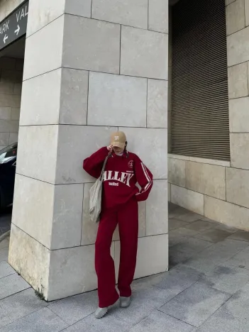 Üç İplik Yakalı Sweat Baggy Pantalonlu Takım - Bordo Üç İplik Yakalı Sweat Baggy Pantalonlu Takım - Bordo