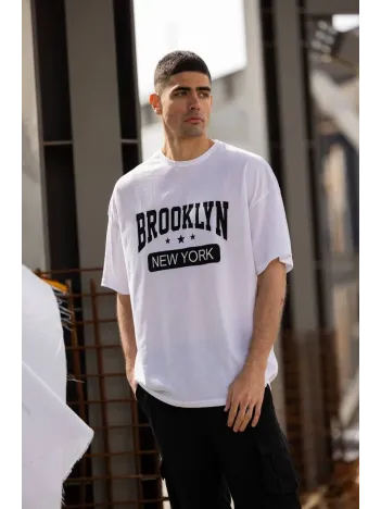 Unisex Bisiklet Yaka Baskılı Oversize T-Shirt - Beyaz Unisex Bisiklet Yaka Baskılı Oversize T-Shirt - Beyaz