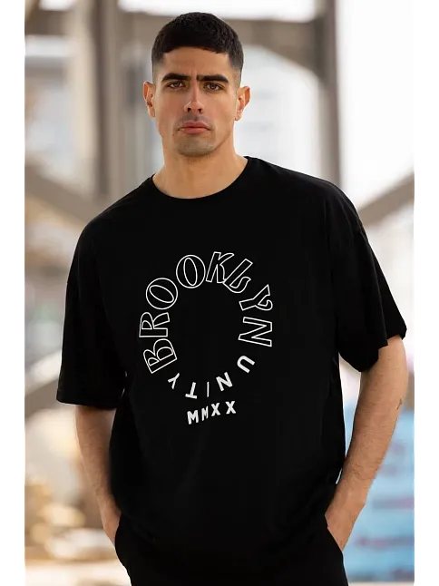 Unisex Bisiklet Yaka Baskılı Oversize T-shirt - Siyah