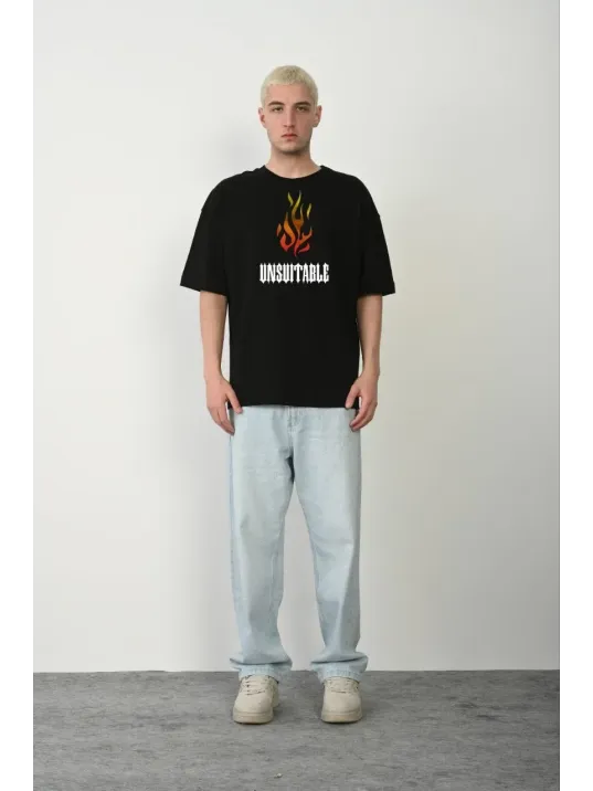 Unisex Bisiklet Yaka Baskılı Oversize T-Shirt - Siyah Unisex Bisiklet Yaka Baskılı Oversize T-Shirt - Siyah