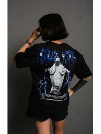 Unisex Bisiklet Yaka Baskılı Oversize T-Shirt - Siyah Unisex Bisiklet Yaka Baskılı Oversize T-Shirt - Siyah