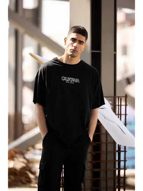 Unisex Bisiklet Yaka Baskılı Oversize T-shirt - Siyah