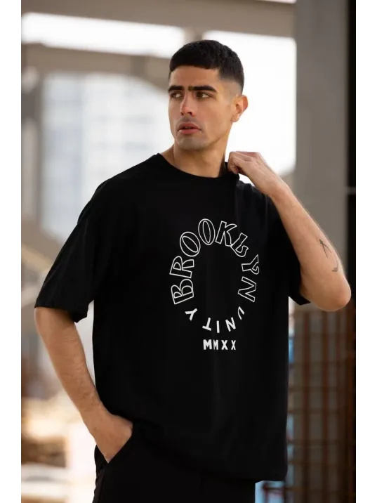 Unisex Bisiklet Yaka Baskılı Oversize T-Shirt - Siyah Unisex Bisiklet Yaka Baskılı Oversize T-Shirt - Siyah