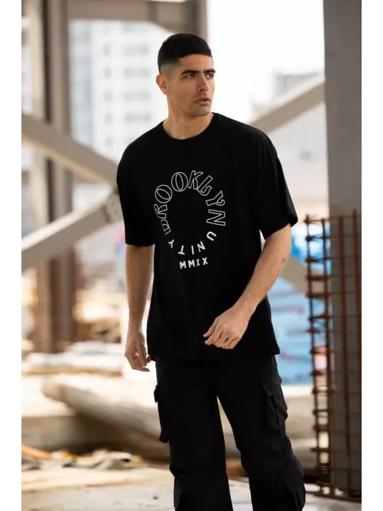 Unisex Bisiklet Yaka Baskılı Oversize T-Shirt - Siyah Unisex Bisiklet Yaka Baskılı Oversize T-Shirt - Siyah