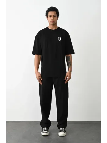 Unisex Bisiklet Yaka Baskılı Oversize T-Shirt - Siyah Unisex Bisiklet Yaka Baskılı Oversize T-Shirt - Siyah