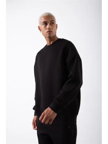 Unisex Biskilet Yaka Üç İplik SweatShirt - Siyah Unisex Biskilet Yaka Üç İplik SweatShirt - Siyah