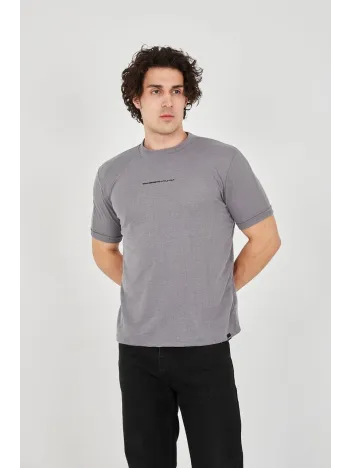 Unisex Jakar Kumaş Slim Fit T-Shirt - Boyalı Gri Unisex Jakar Kumaş Slim Fit T-Shirt - Boyalı Gri