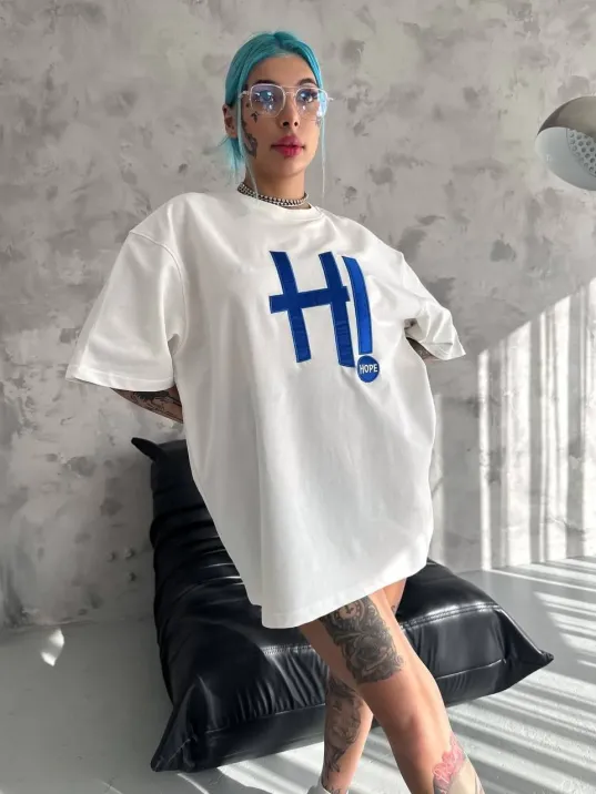 Unisex Nakış İşlemeli T-Shirt - Beyaz Unisex Nakış İşlemeli T-Shirt - Beyaz