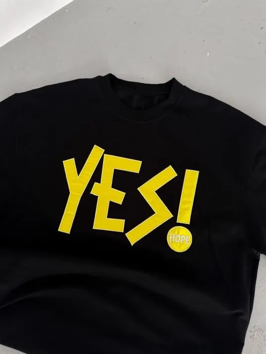 Unisex Nakış İşlemeli T-Shirt - Siyah Unisex Nakış İşlemeli T-Shirt - Siyah