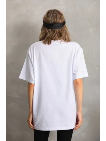 Unisex Taş Desenli Oversize T-Shirt - Beyaz Unisex Taş Desenli Oversize T-Shirt - Beyaz
