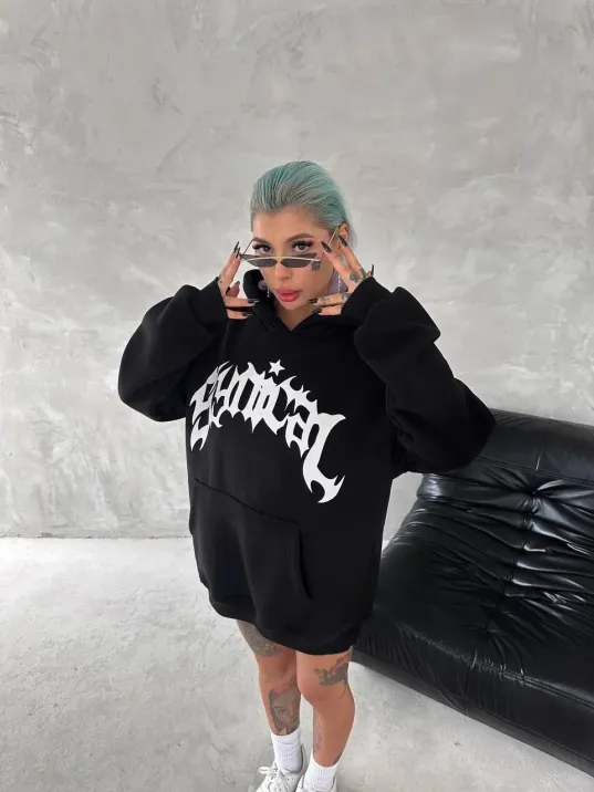 Unisex Üç İplik Kapüşonlu Baskılı SweatShirt - Siyah Unisex Üç İplik Kapüşonlu Baskılı SweatShirt - Siyah