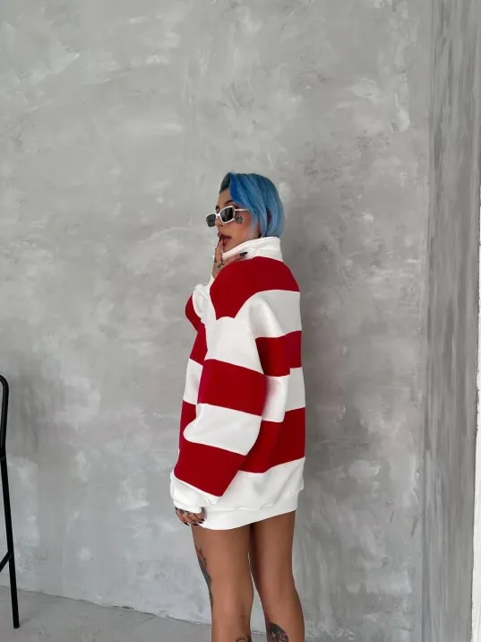 Unisex Üç İplik Parçalı Yakalı SweatShirt - Kırmızı Unisex Üç İplik Parçalı Yakalı SweatShirt - Kırmızı