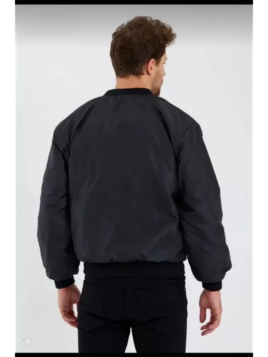 Erkek Siyah Bomber Mont – POLIZEI Yazılı, Fermuarlı Cepli, Kapitone Astarlı, Su İtici Kumaş Şık Günlük Ceket- Siyah Erkek Siyah Bomber Mont – POLIZEI Yazılı, Fermuarlı Cepli, Kapitone Astarlı, Su İtici Kumaş Şık Günlük Ceket- Siyah