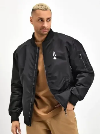 Erkek Bomber Mont – Siyah Renk, Maça Ası Baskılı, Fermuarlı, Cepli, Kapitone Astarlı, Bahar Kış Günlük Mont Ceket - Siyah Erkek Bomber Mont – Siyah Renk, Maça Ası Baskılı, Fermuarlı, Cepli, Kapitone Astarlı, Bahar Kış Günlük Mont Ceket - Siyah