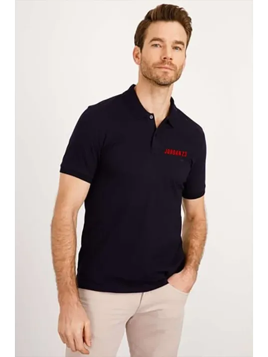 Yakası Düğmeli Yakalı Pike Baskılı T-Shirt - Beyaz Yakası Düğmeli Yakalı Pike Baskılı T-Shirt - Beyaz