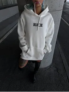 Uzun Kol Kapüşonlu Göğüs Baskılı Sweatshirt - Beyaz