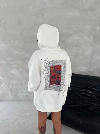 Uzun Kol Kapüşonlu Ön Ve Arka Baskılı SweatShirt - Beyaz Uzun Kol Kapüşonlu Ön Ve Arka Baskılı SweatShirt - Beyaz