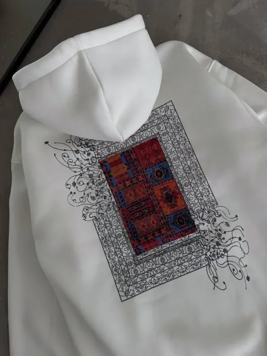 Uzun Kol Kapüşonlu Ön Ve Arka Baskılı SweatShirt - Beyaz